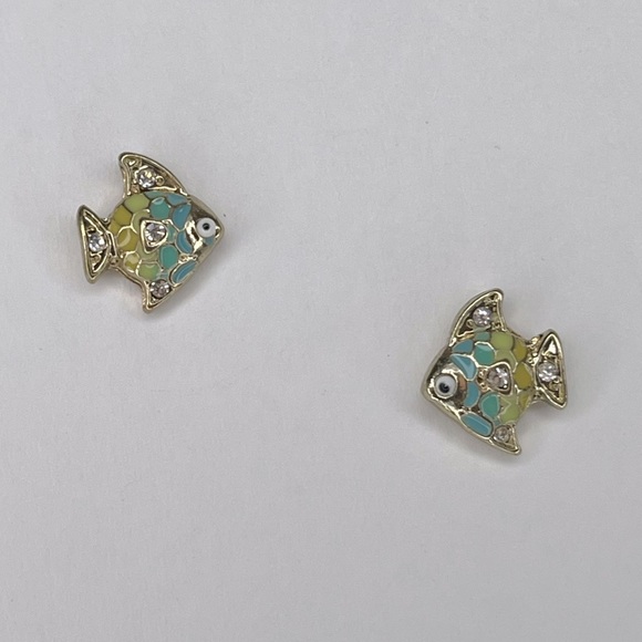 NEW Gold Tone & Enamel Tiny Tropical Fish Stud Earrings - Picture 2 of 2